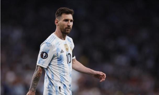 女子手机遗落网约车上，3公里车程被司机索要150元，还暗示“不给钱手机不知道要到哪里了”，律师：涉嫌变相侵占乘客财物